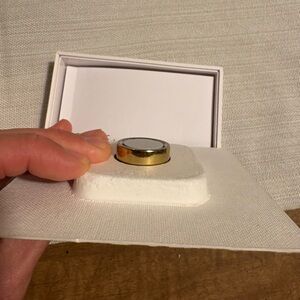 OURA Ring - Gen 4 - GOLD - Complete in Box - Size 8